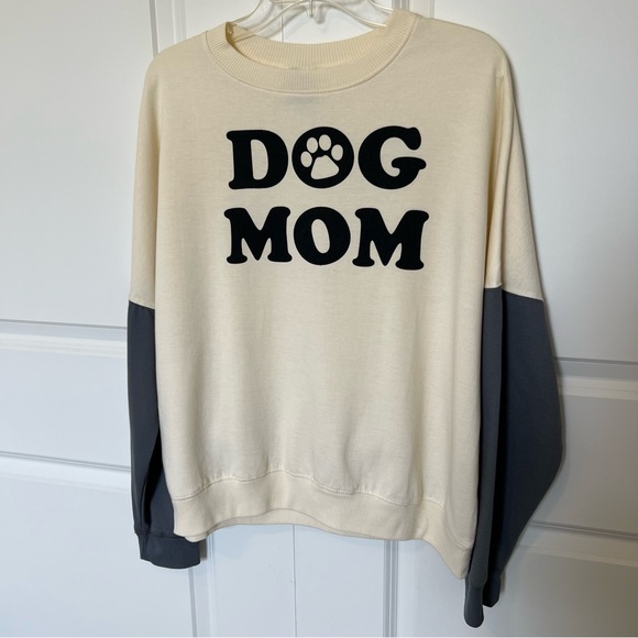 NWOT Fleece-Lined Dog Mom Sweatshirt Color Block Dog Lovers Slouchy Relaxed Fit - Picture 3 of 17